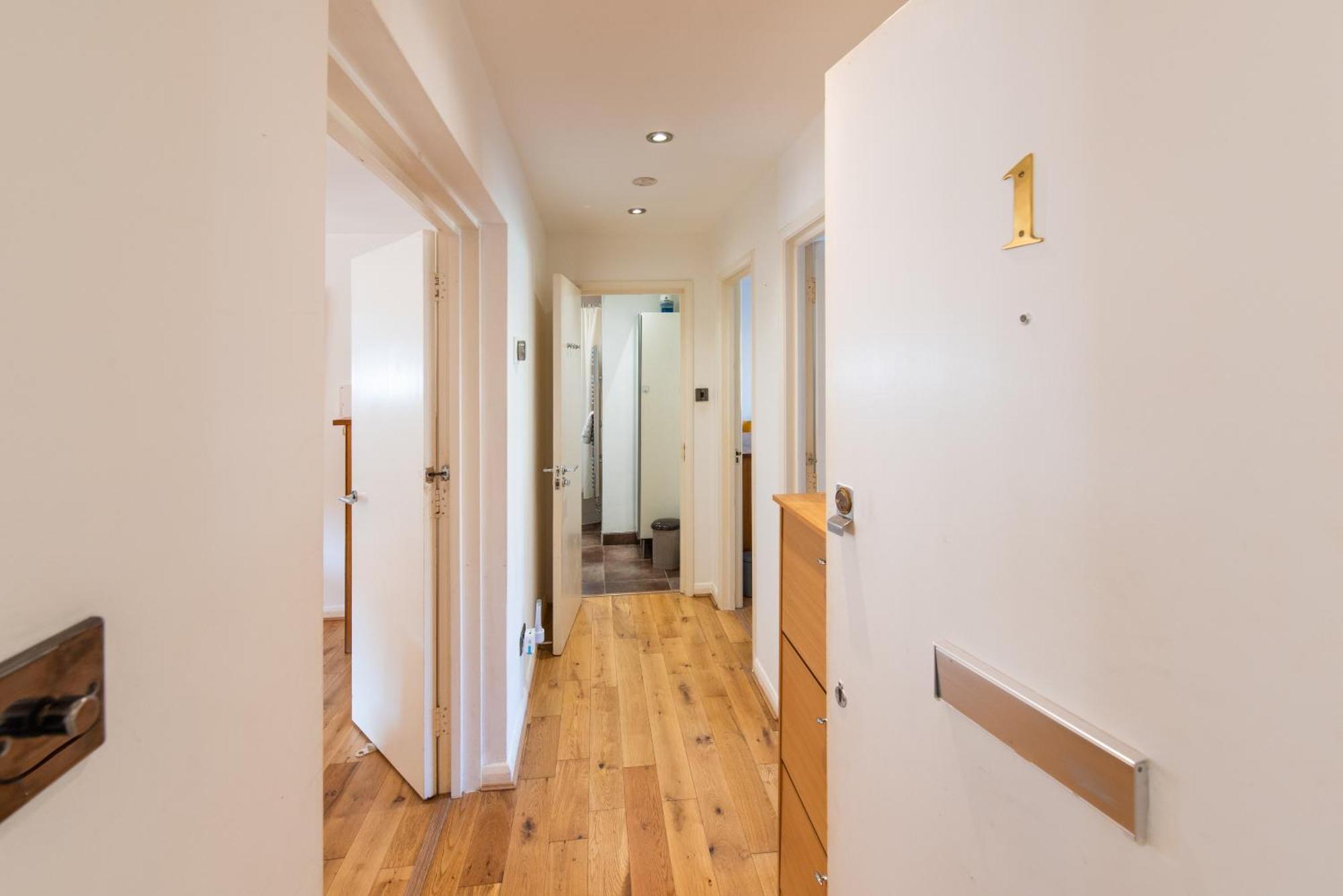 London Stratford - Spacious 2 Bed Flat With Secured Parking & Private Garden Londres Exterior foto